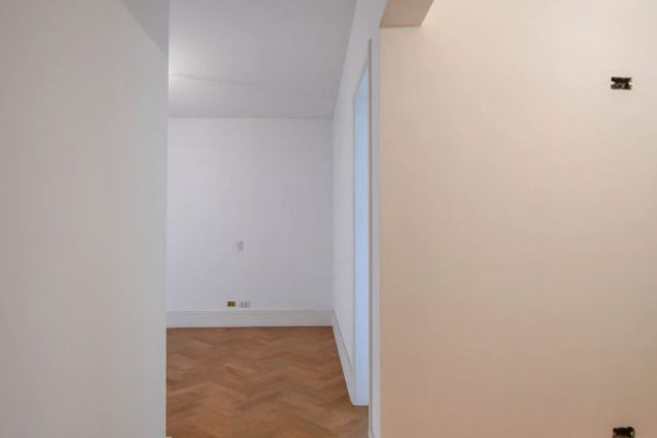 ME3083046